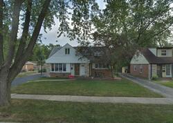 Pre-foreclosure in  W 109th St Oak Lawn, IL 60453