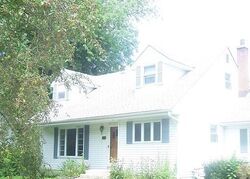 Pre-foreclosure in  W Main St Cary, IL 60013