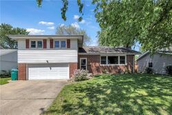 Pre-foreclosure in  Southampton Dr Decatur, IL 62526