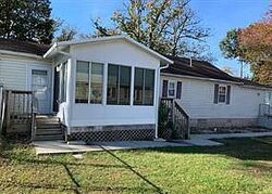 Pre-foreclosure in  Sansbury Rd Upper Marlboro, MD 20774