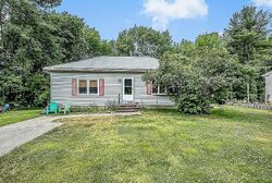Pre-foreclosure in  Amesbury Rd Haverhill, MA 01830