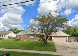 Pre-foreclosure in  Masonic Fraser, MI 48026