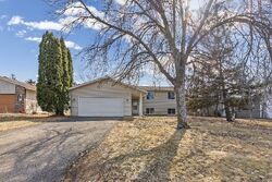 Pre-foreclosure in  Westbury Dr Saint Paul, MN 55123