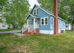 Pre-foreclosure in  Kansas Rd Pennsville, NJ 08070