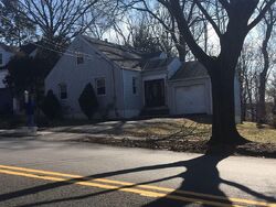 Pre-foreclosure in  Central Ave Hackensack, NJ 07601
