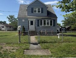 Pre-foreclosure in  Murray Ave Piscataway, NJ 08854
