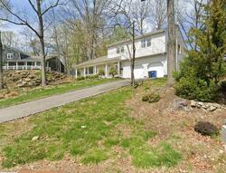 Pre-foreclosure in  Beaver Ridge Rd Morris Plains, NJ 07950