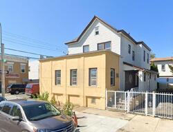 Pre-foreclosure Listing in 97th Ave OZONE PARK, NY 11416