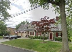 Pre-foreclosure in  Mary Allen Ln Mountainside, NJ 07092