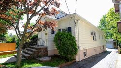 Pre-foreclosure in  Van Ness Ter Maplewood, NJ 07040