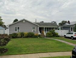 Pre-foreclosure in  Stirrup Path Seaford, NY 11783