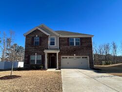 Pre-foreclosure in  Amber Forest Dr Fuquay Varina, NC 27526