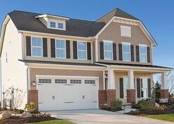Pre-foreclosure in  Hunters Rdg Twinsburg, OH 44087