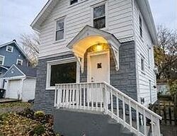 Pre-foreclosure in  E Lowell Ave Akron, OH 44310