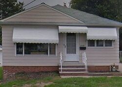  E 131st St, Cleveland OH
