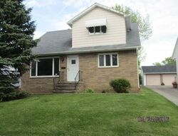 Pre-foreclosure in  Yosemite Dr Euclid, OH 44117