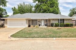 Pre-foreclosure in  Atwood Dr Norman, OK 73069