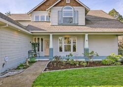 Pre-foreclosure in  Se Meadowlark Ln Portland, OR 97267