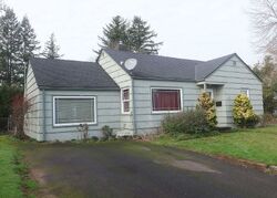 Pre-foreclosure in  Maple Blvd Troutdale, OR 97060