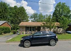 Pre-foreclosure in  W Norwegian St Pottsville, PA 17901