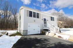 Pre-foreclosure in  Mohawk Trl Cranston, RI 02921