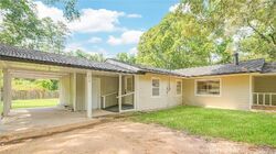 Pre-foreclosure in  Chickasaw Dr Montgomery, TX 77316