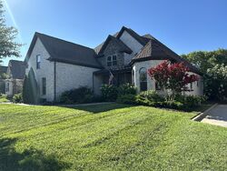 Pre-foreclosure in  Fairhaven Ln Murfreesboro, TN 37128