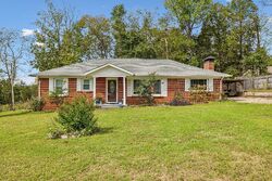 Pre-foreclosure in  Park Ave Hartsville, TN 37074