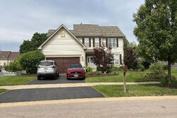 Pre-foreclosure in  Sawgrass Dr Aurora, IL 60502