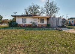 Pre-foreclosure in  Arcady Ln Irving, TX 75061