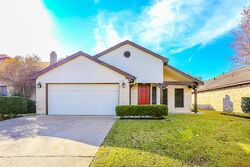 Pre-foreclosure in  Vista Del Mar Dr Houston, TX 77083