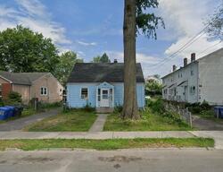 Pre-foreclosure in  CATHERINE ST Hartford, CT 06106