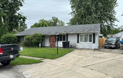 Pre-foreclosure in  Kenilworth Ct Lafayette, IN 47909
