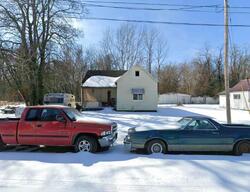 Pre-foreclosure in  Walter Jetton Blvd Paducah, KY 42003