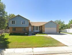 Pre-foreclosure in  W Porter Cir West Jordan, UT 84084