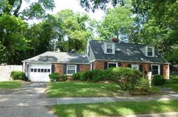 Pre-foreclosure in  Wakefield Ave Norfolk, VA 23502
