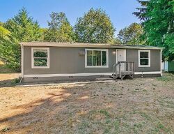 Pre-foreclosure in  Barefoot Holw Longview, WA 98632