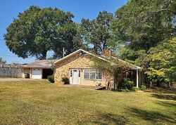  Bryan St, Courtland AL