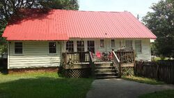 Pre-foreclosure in  4th Ave N Clanton, AL 35045