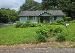 Pre-foreclosure in  Walnut Ave Anniston, AL 36201