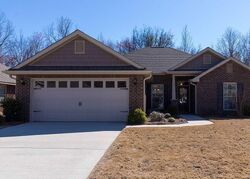 Pre-foreclosure in  Summit Lakes Dr Athens, AL 35613