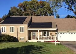 Pre-foreclosure in  Hemlock Ln Bay Shore, NY 11706