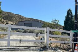 Pre-foreclosure in  75th St W Palmdale, CA 93551