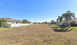 Pre-foreclosure in  Nw 34th Ave Cape Coral, FL 33993