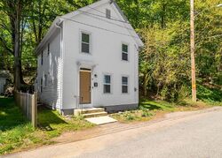 Pre-foreclosure in  Durfey St Norwich, CT 06360