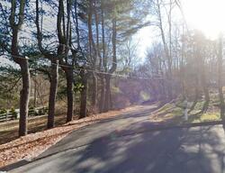 Pre-foreclosure in  Vista Dr New Milford, CT 06776