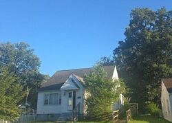 Pre-foreclosure in  Adams St Paducah, KY 42003