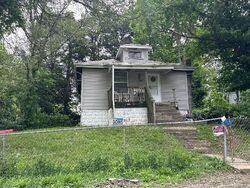 Pleasant St, Alton IL