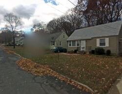 Pre-foreclosure in  Burr Pl Hasbrouck Heights, NJ 07604