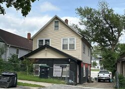 Pre-foreclosure in  S 21st St Omaha, NE 68107